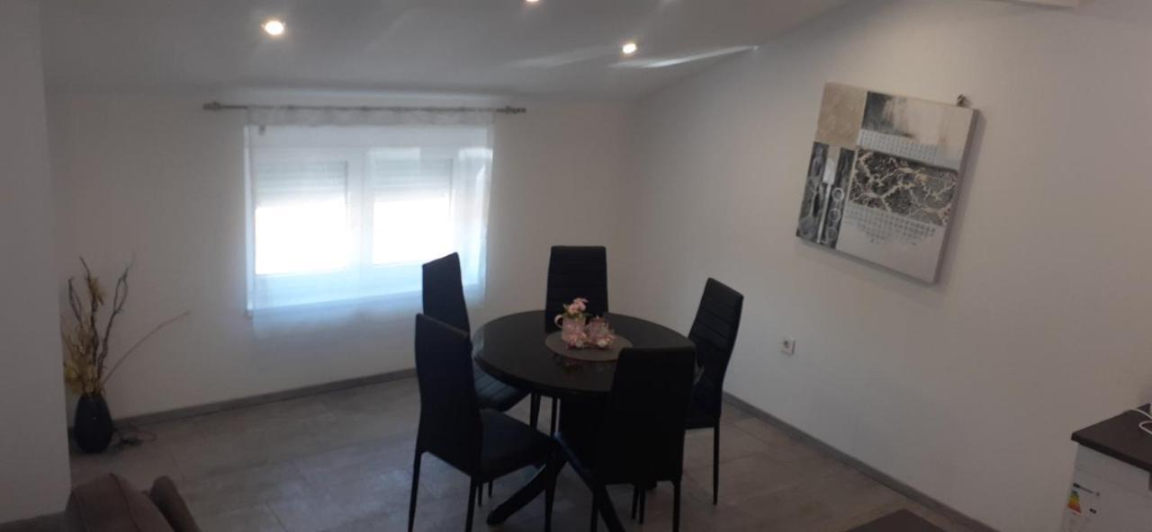Apartmani Dream Pula Luaran gambar