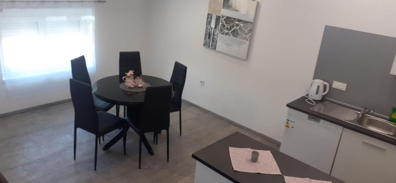 Apartmani Dream Pula Luaran gambar